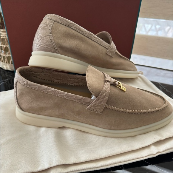 Loro Piana, Summer Charms Walk size 39. - Picture 5 of 6